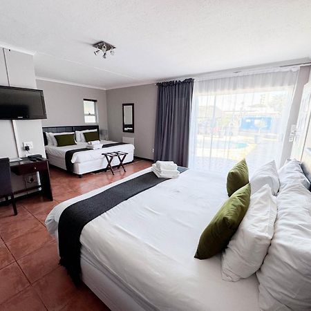 קייפטאון Ilanga Du Cap Hotel מראה חיצוני תמונה