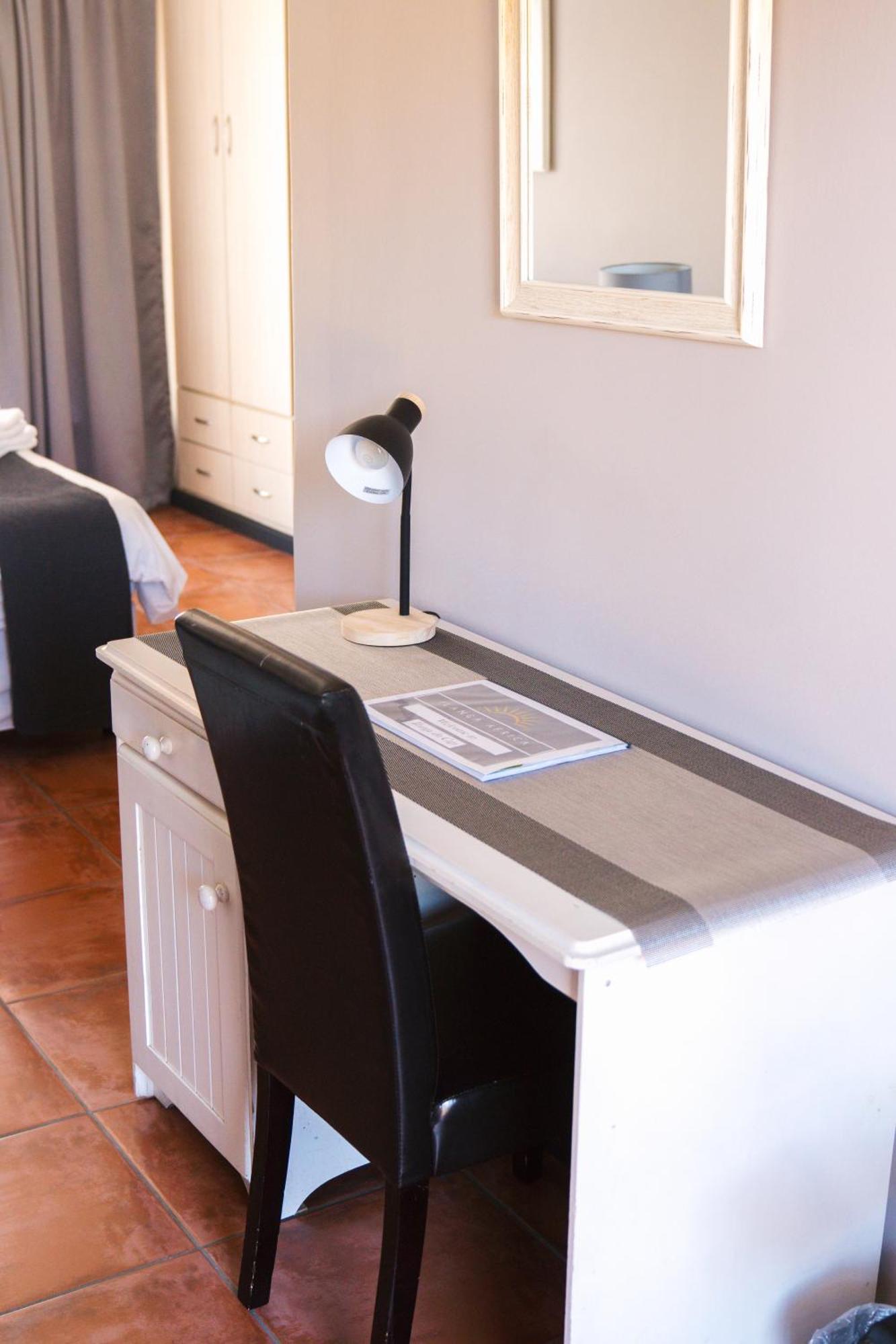 קייפטאון Ilanga Du Cap Hotel מראה חיצוני תמונה