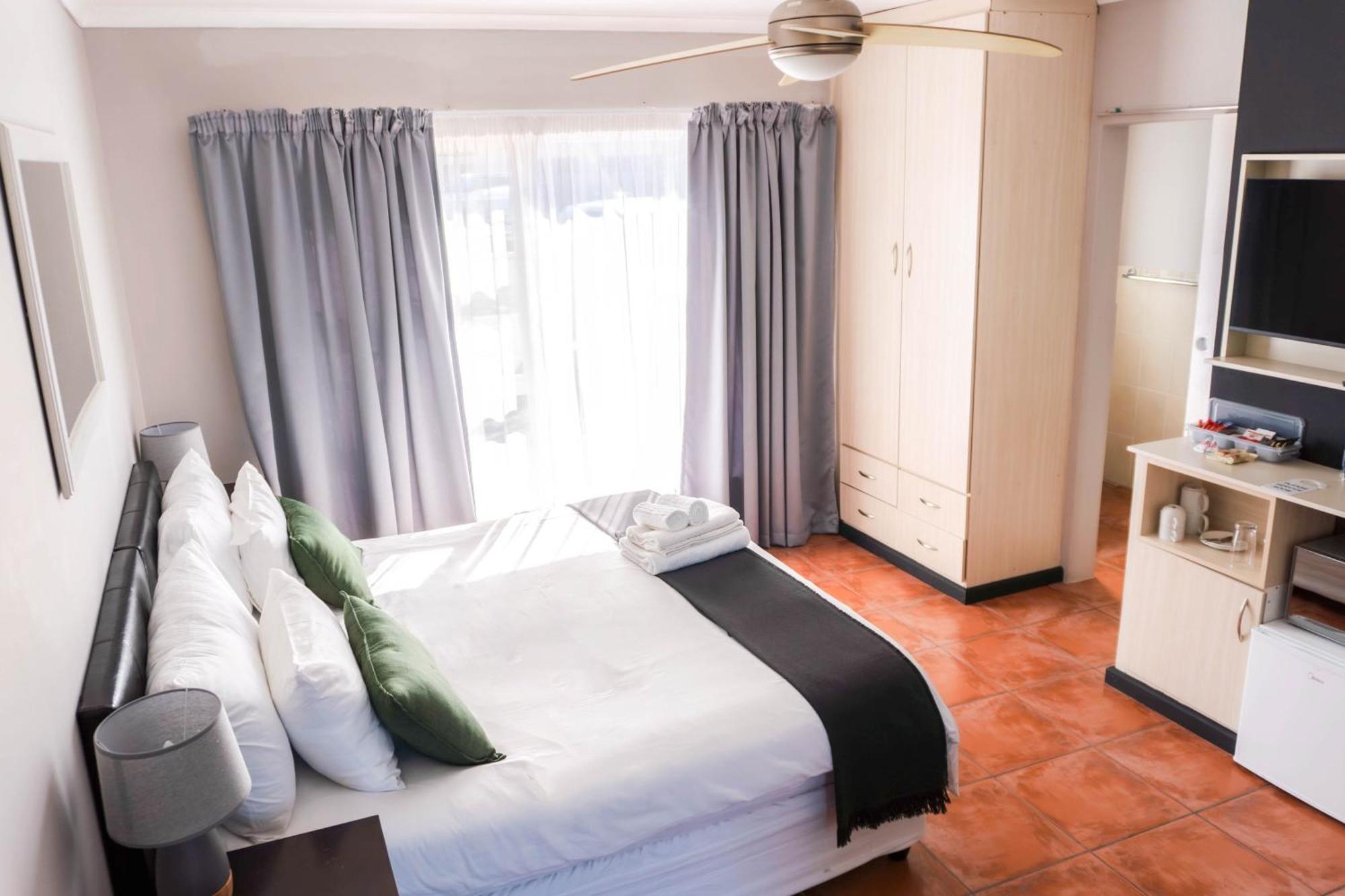 קייפטאון Ilanga Du Cap Hotel מראה חיצוני תמונה